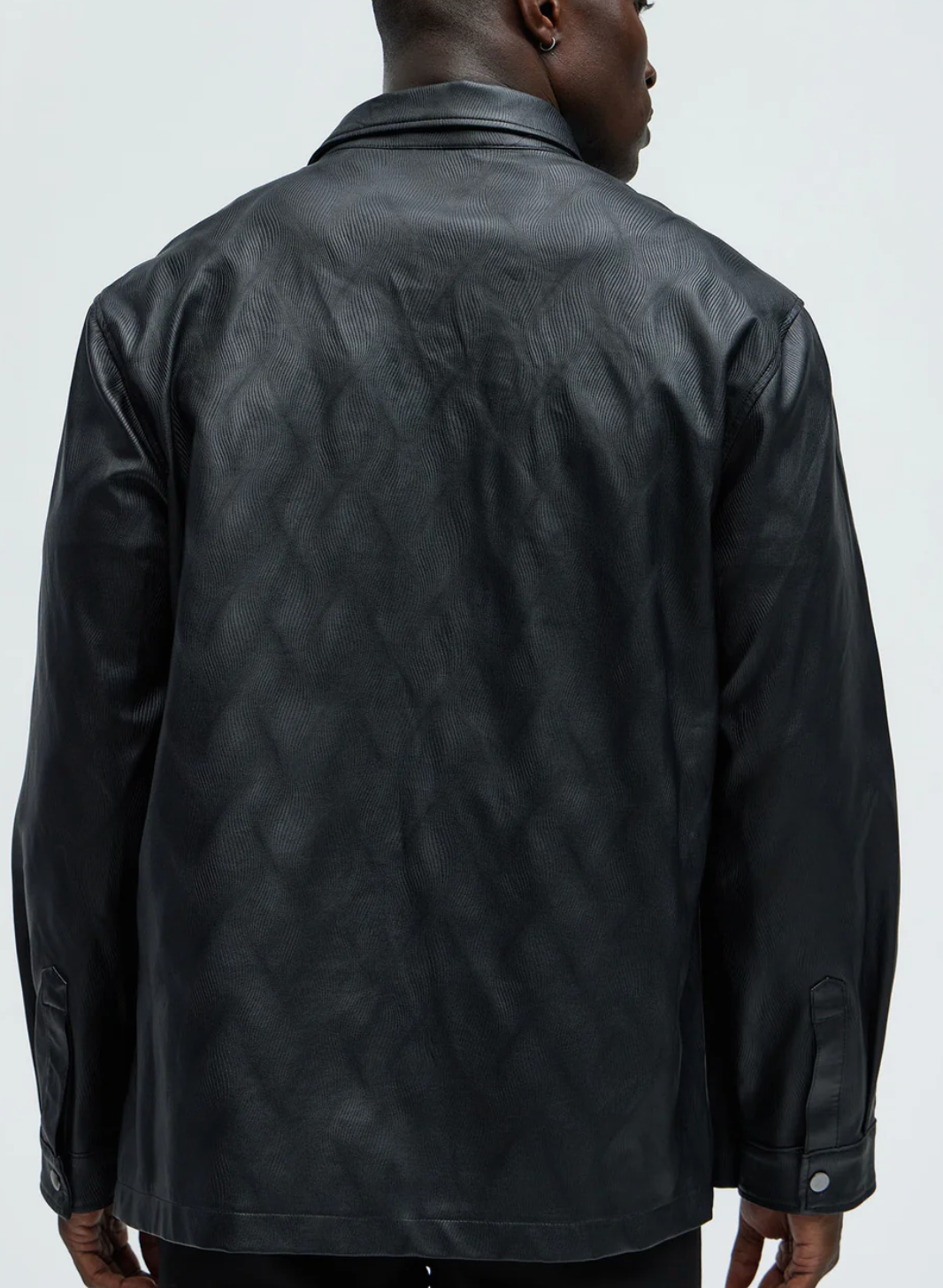 Chemise en similicuir